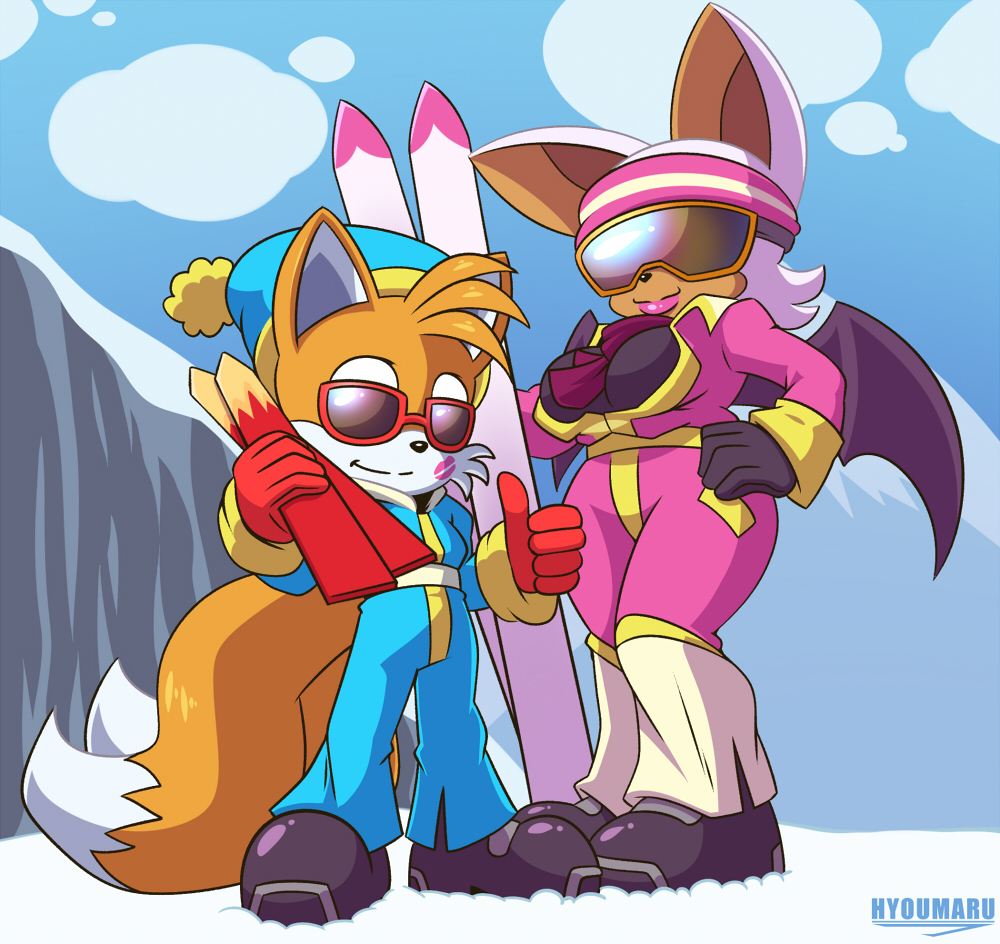 774 - safe, artist:hyoumaru, miles tails prower, rouge the bat, clouds,  daytime, goggles, scarf, skiis, snow, thumbs up - art.mobius.social